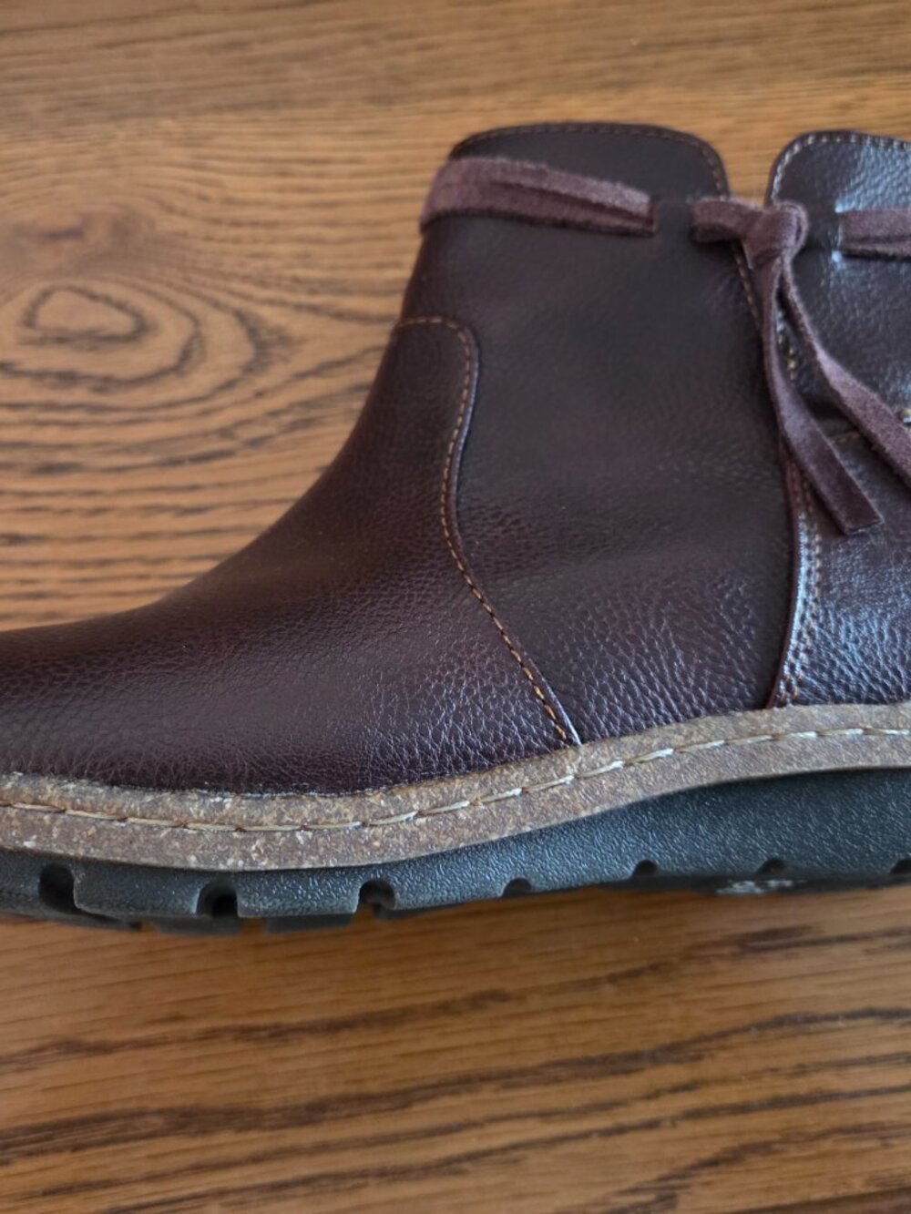B.O.C. Brown Leather Addi Ankle Booties Size 9.5 – Side Zip, Tassel Accent - Picture 2 of 7